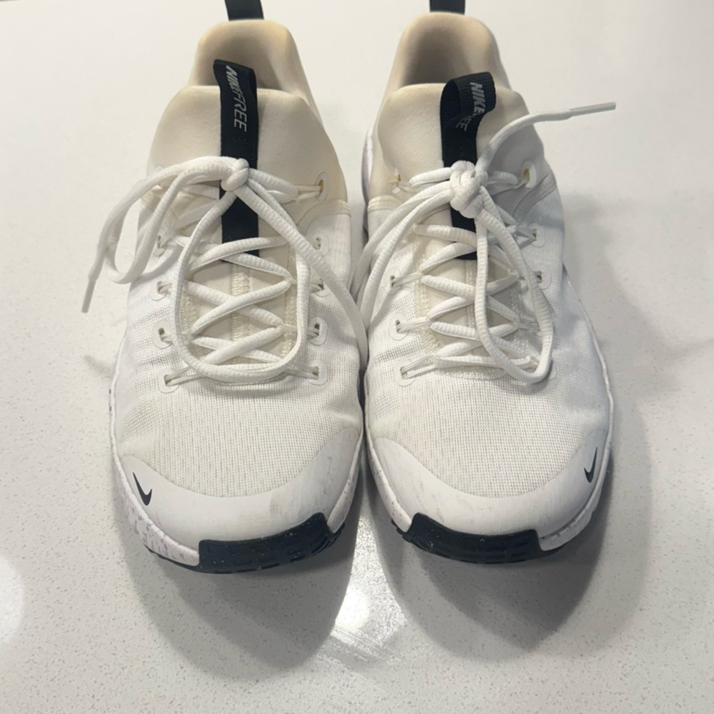 NIKE Free Metcon 6 Silver - Picture 3 of 4